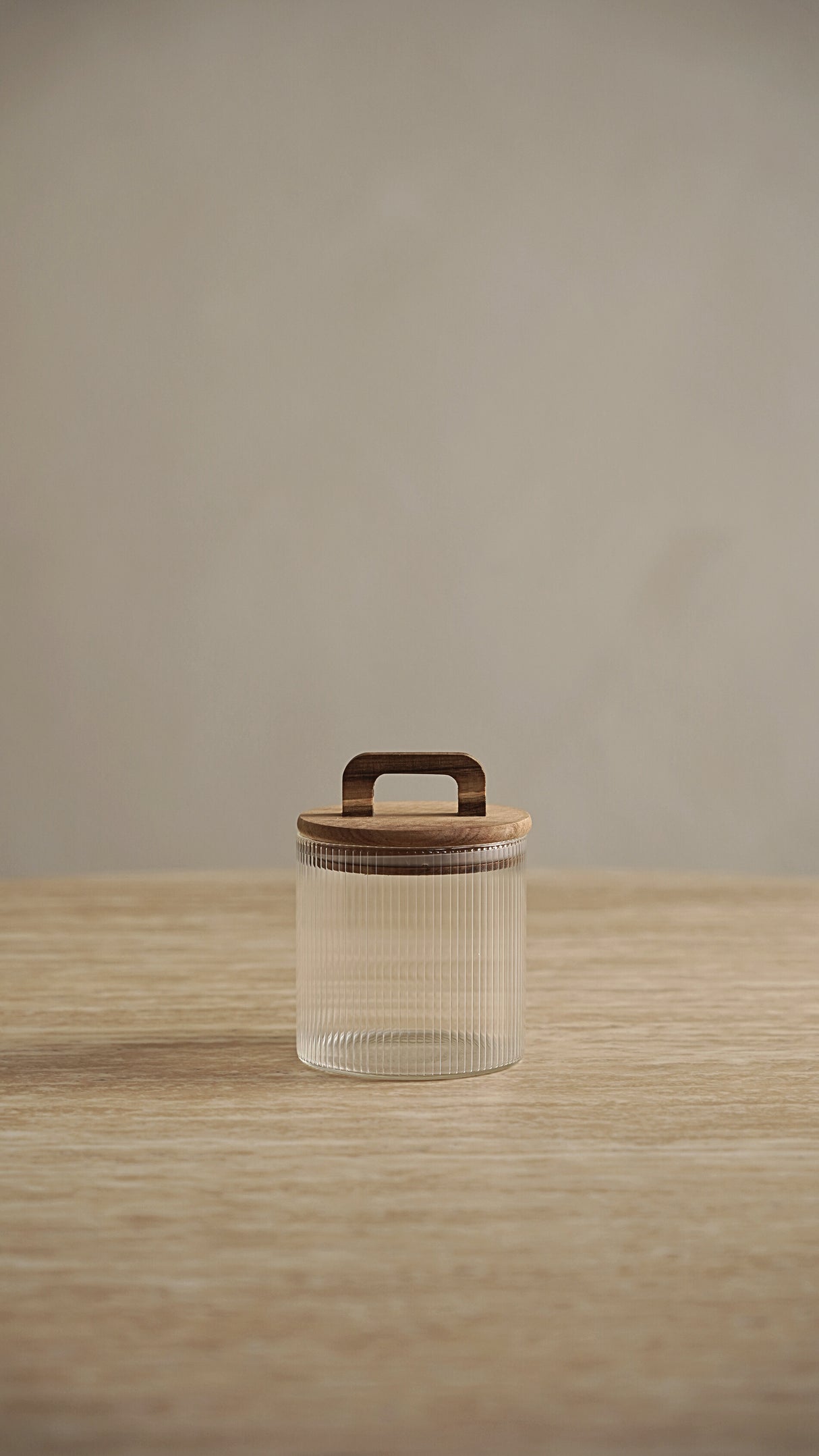 Riffle Vorratsdose mit Henkel