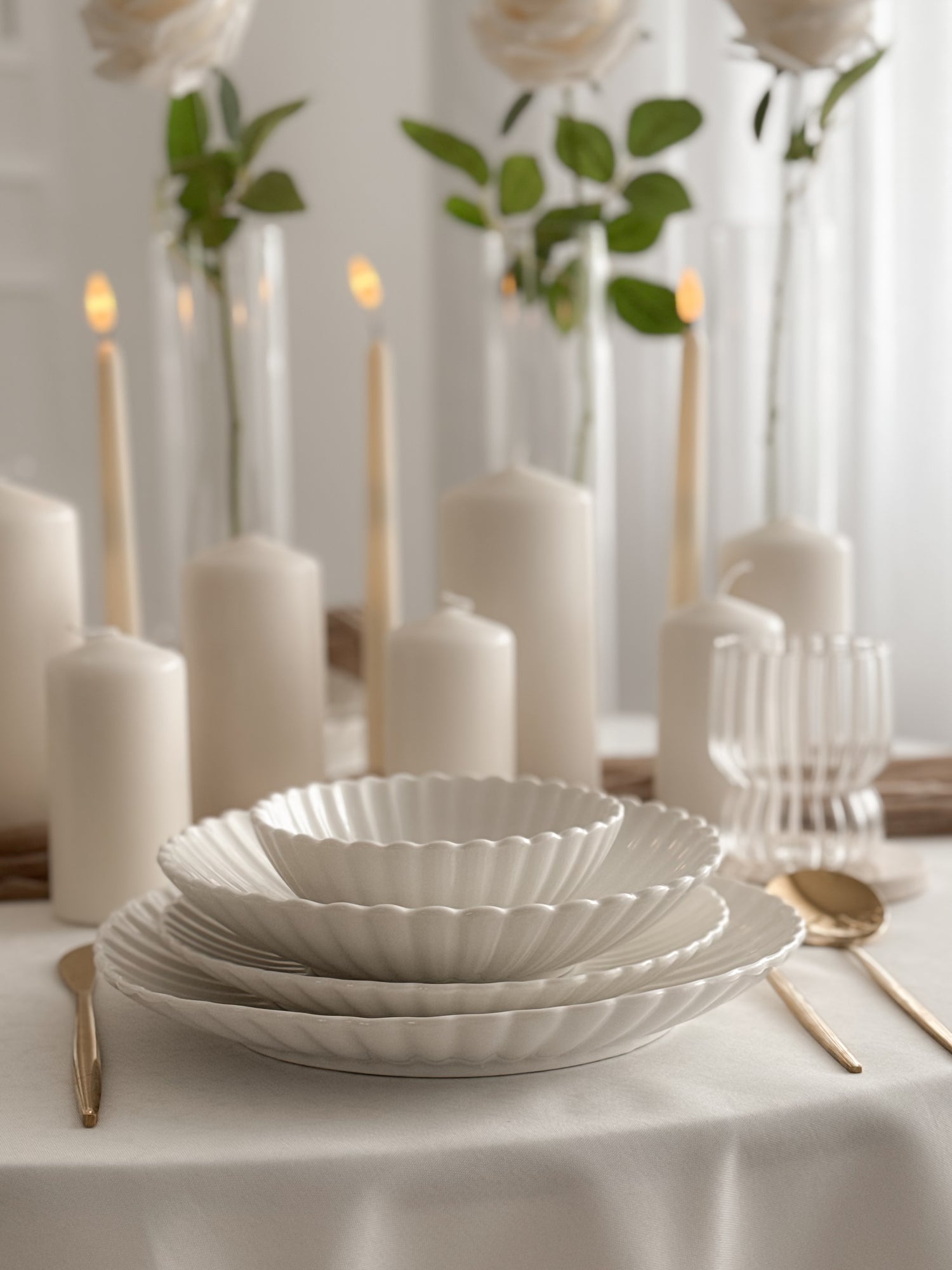 Lotus White Flower Teller-Set