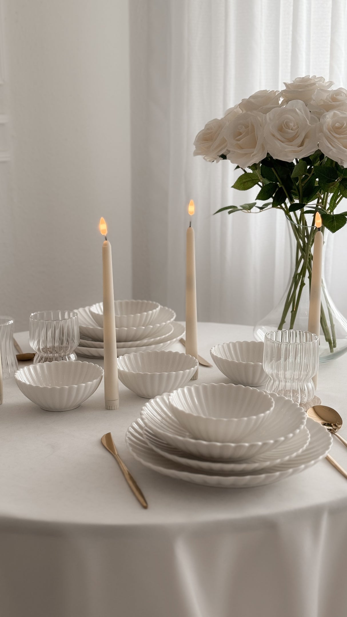 Lotus White Flower Teller-Set