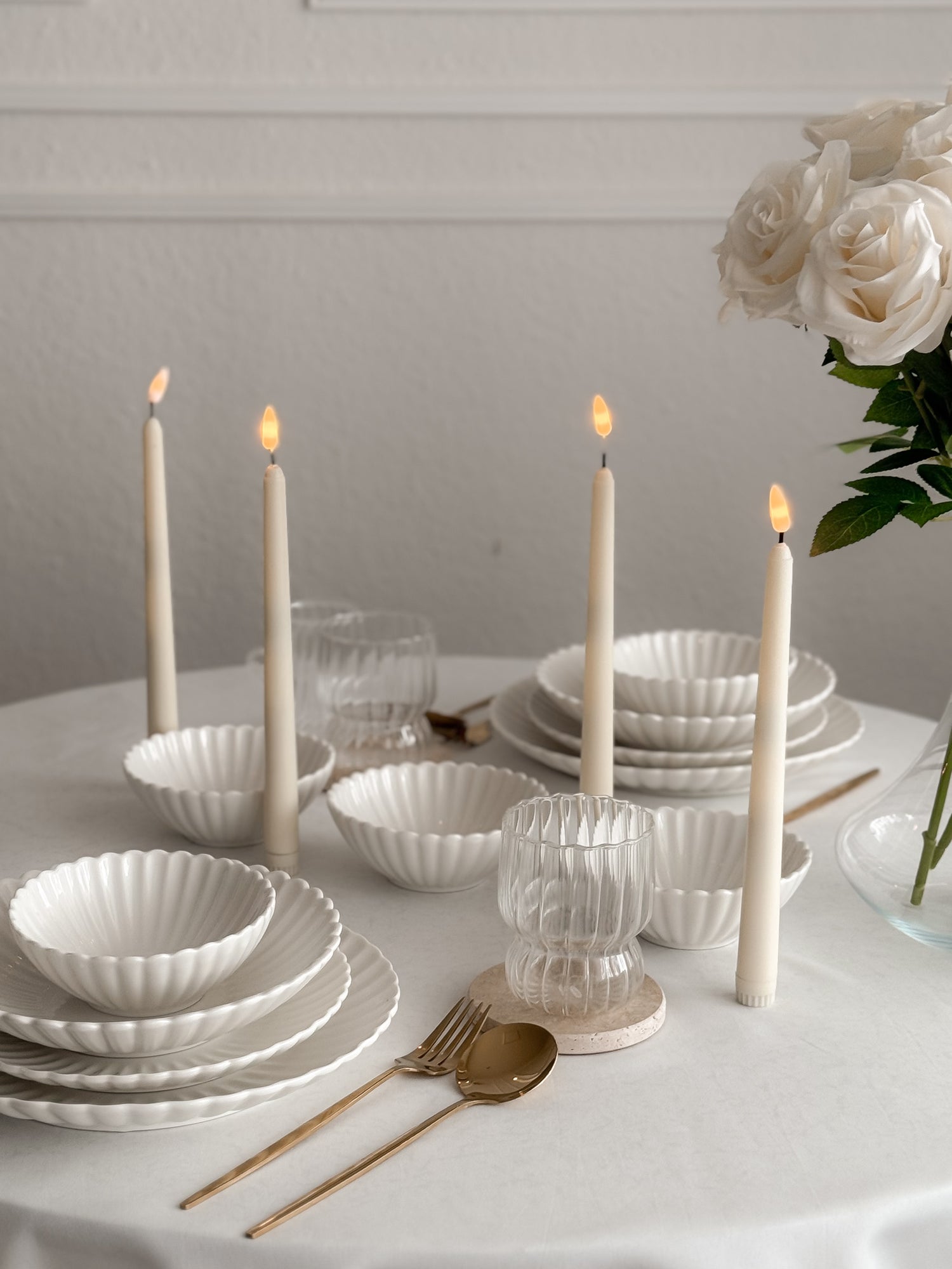 Lotus White Flower Teller-Set