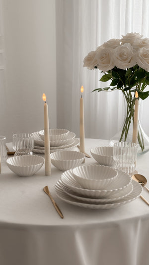 Lotus White Flower Teller-Set
