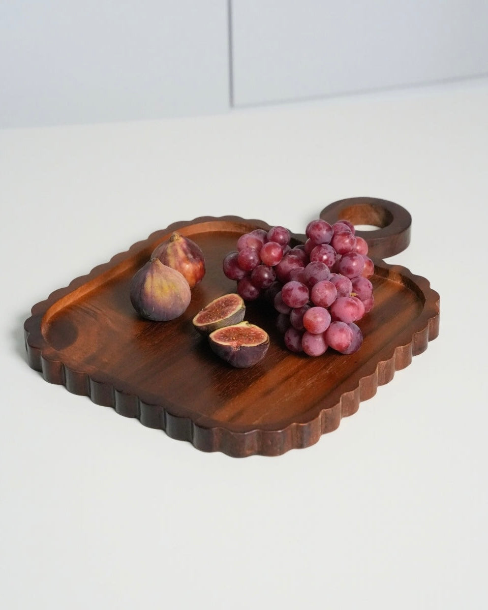 Akazienholz Servierplatte Flori mit Griff