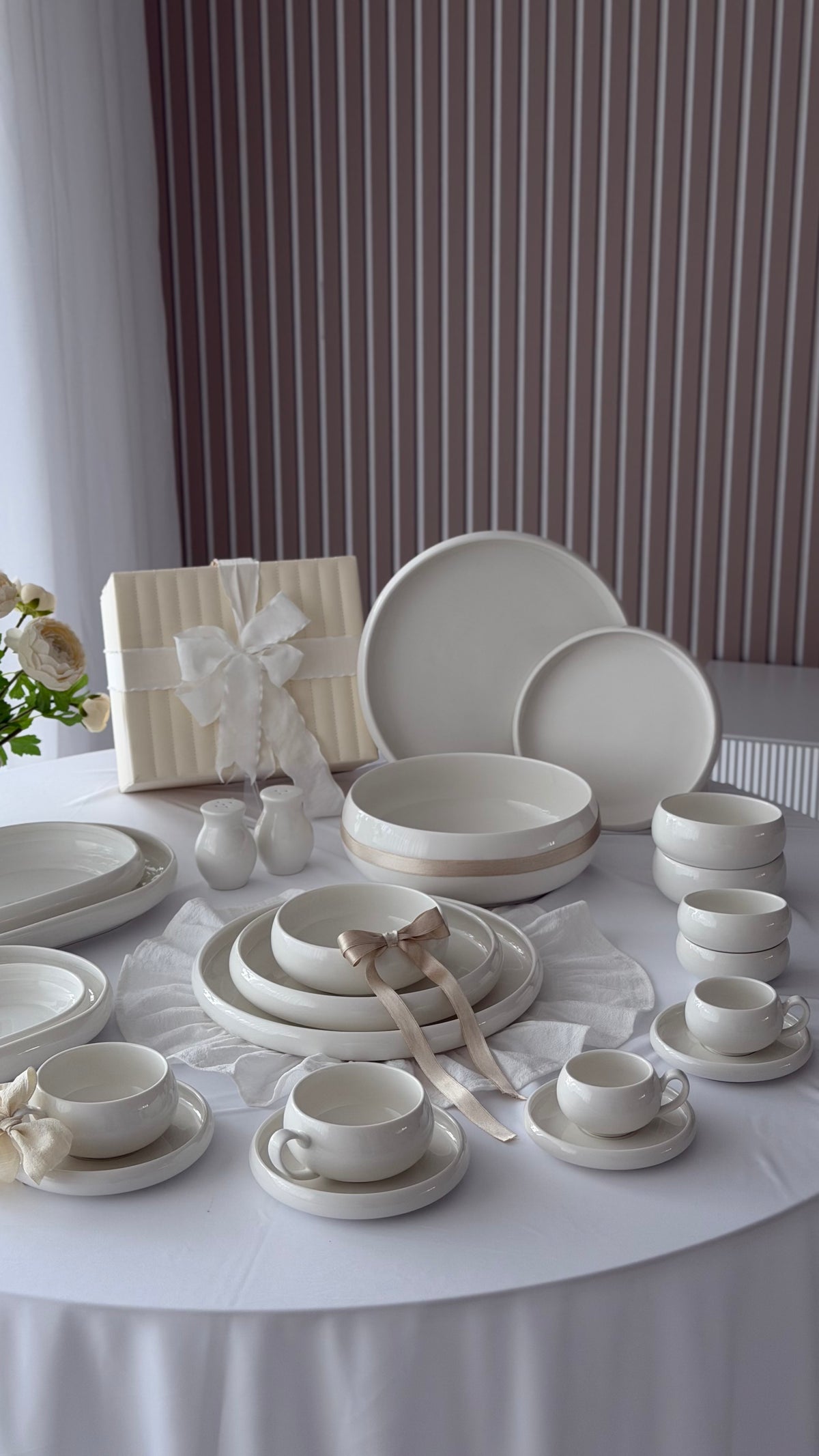 Belicia Geschirr-Set Weiß 27-teilig